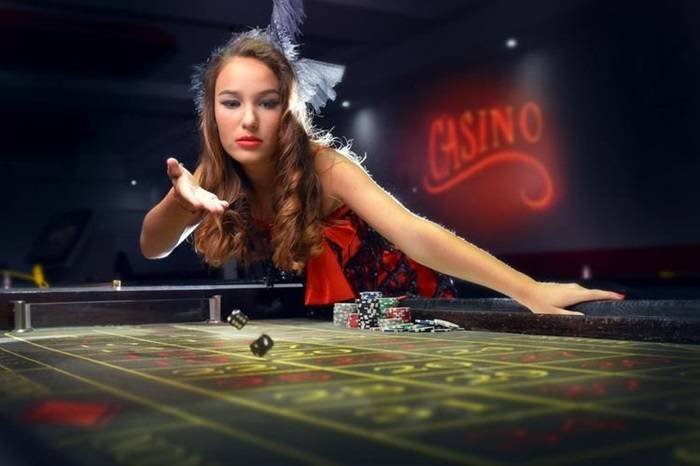 Kartu fitur cashback dragonslot di ponsel